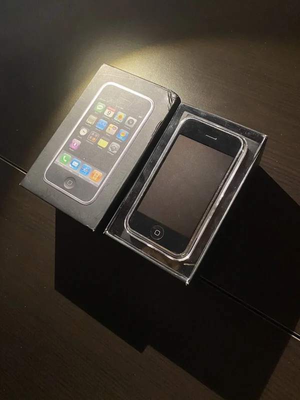 Recuperando clásicos: iPhone 2G (el primero de todos) - Colección