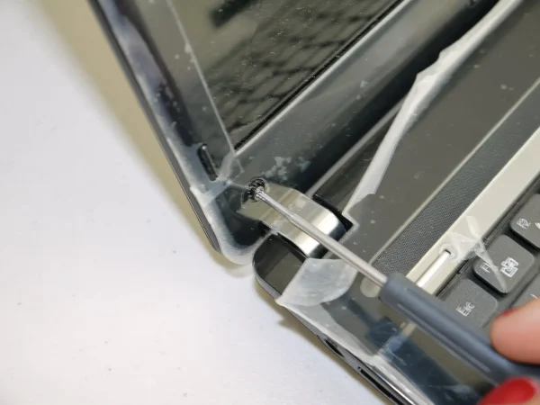 Quitar Tornillos Carcasa