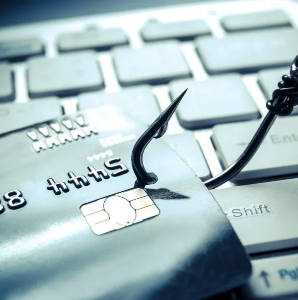 ¿Qué es el vishing y cómo evitarlo? Datos personales y bancarios