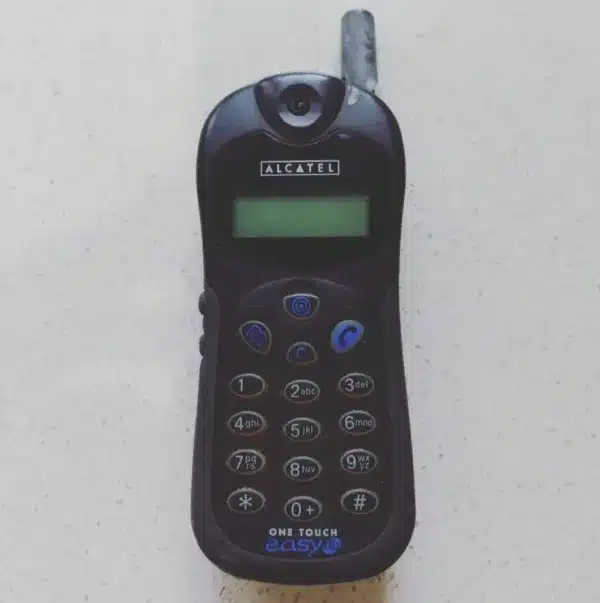 Recordando Clásicos Alcatel One Touch Easy Modelo