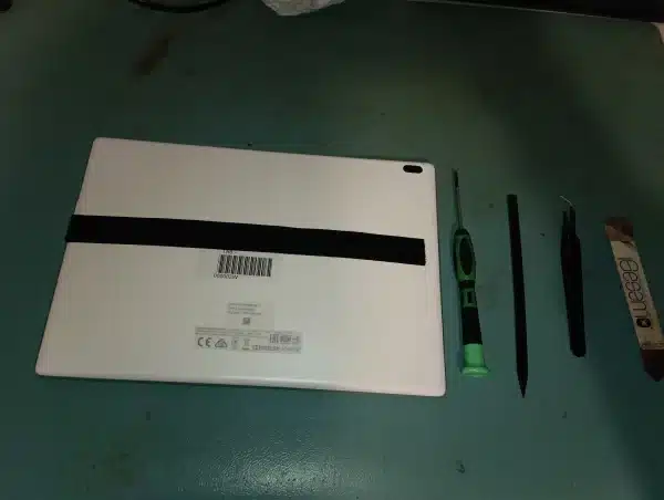 Cambiar Batería Lenovo Tab 4 TB-X304F - Herramientas