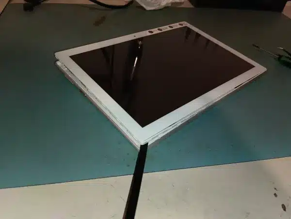 Cambiar Batería Lenovo Tab 4 TB-X304F - Abrir Tablet