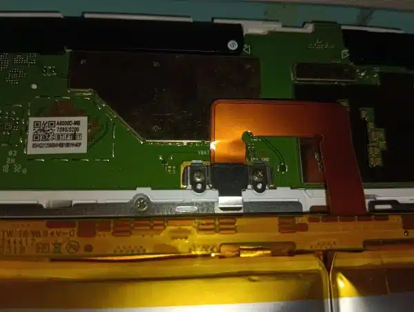 Cambiar Batería Lenovo Tab 4 TB-X304F - Conector Batería