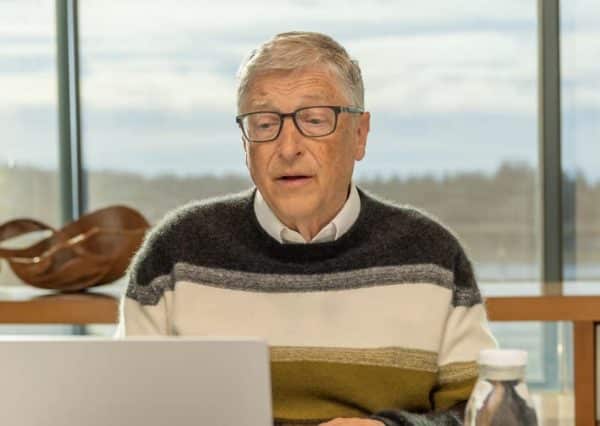 Windows 98: Presentación Fail - Bill Gates