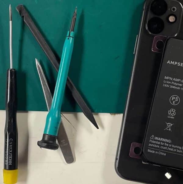 Cambio batería iPhone 11: ¿Cuánto vale? - Herramientas