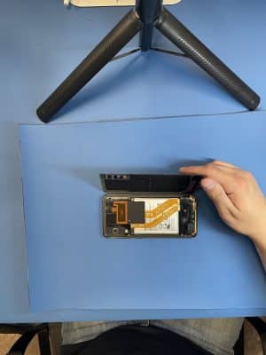 Como Cambiar Pantalla Galaxy A50 - Retirar Tapa Trasera