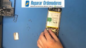 Cambiar Pantalla OPPO A74 4G en Reparar Ordenadores Madrid Batería