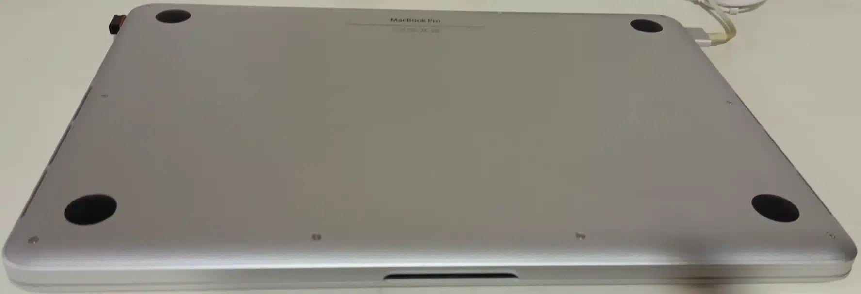 MacBook Pro A1502 Carcasa Inferior