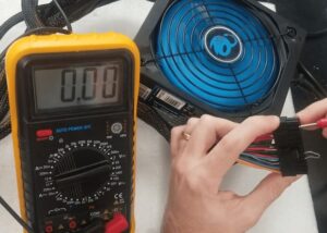 Fuente de Alimentación Defectuosa - Multimetro