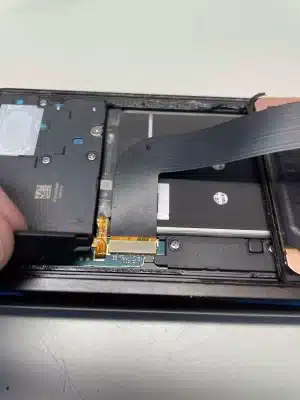 Cambiar pantalla Samsung Galaxy Z FOLD 3 5G - Desconectar Flex