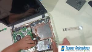 Cambiar el Disco Duro por SSD en HP Pavilion 15-p Reparar Ordenadores Madrid