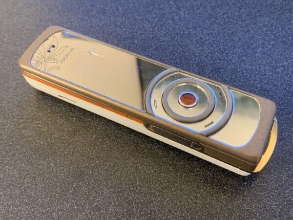 Nokia 7380: el móvil más feo de la historia