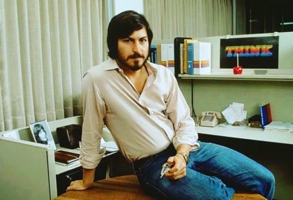 El día que Bill Gates salvó Apple y a Steve Jobs de la bancarrota - Keynote 1997