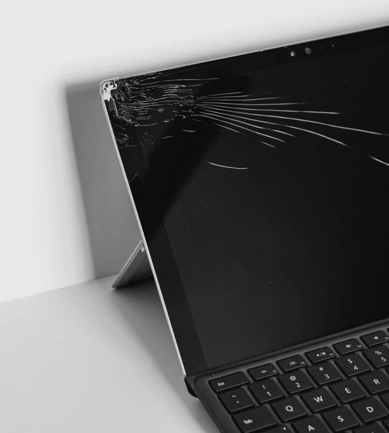 ¿Cuánto cuesta mandar a reparar una laptop? - Pantalla rota