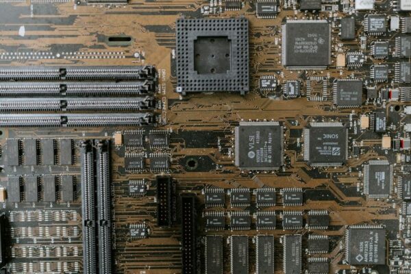 Cómo montar un PC gaming desde cero: componentes, precios y más - Paso a paso