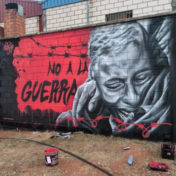 Conociendo a Acroox Graffiti - No a la guerra